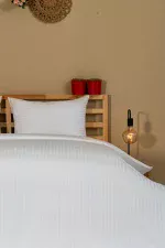 Nevresim Takımı, Çizgili Saten - Beyaz İnci