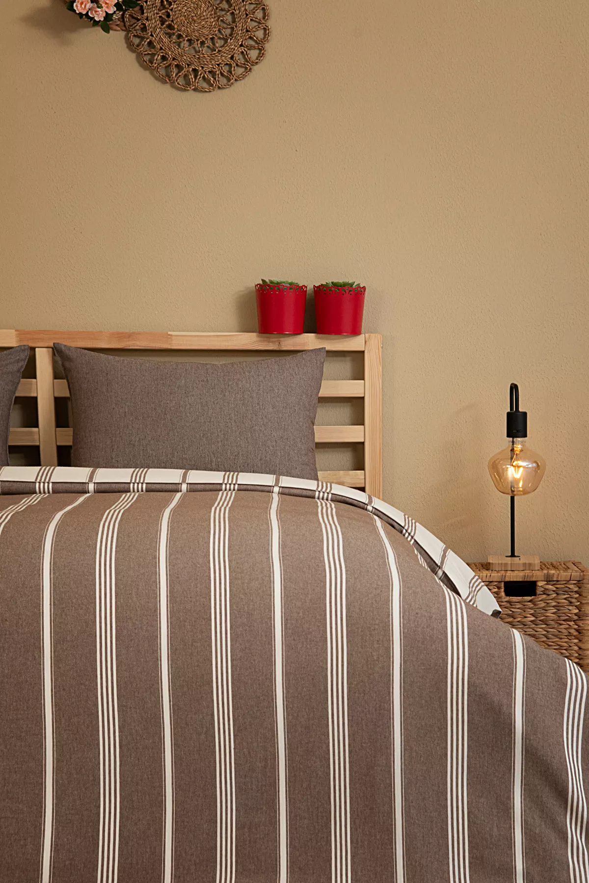 Nevresim Takımı, İzmir Desen - %100 Pamuk - Görsel 3